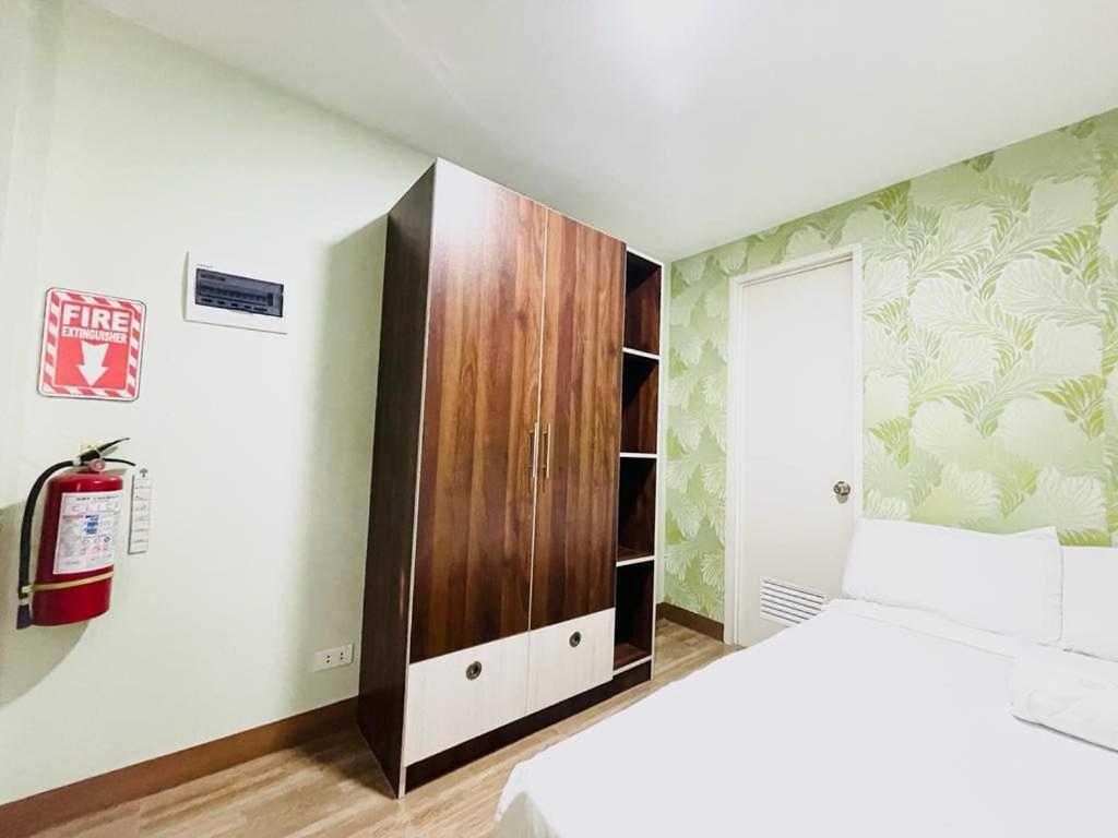 Oyo 1008 Armond Bed And Breakfast Đảo Mactan Ngoại thất bức ảnh