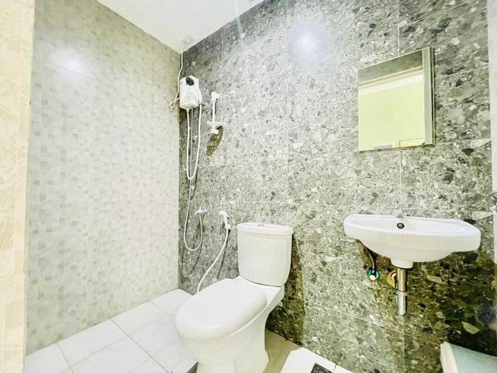 Oyo 1008 Armond Bed And Breakfast Đảo Mactan Ngoại thất bức ảnh