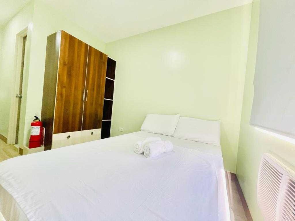 Oyo 1008 Armond Bed And Breakfast Đảo Mactan Ngoại thất bức ảnh